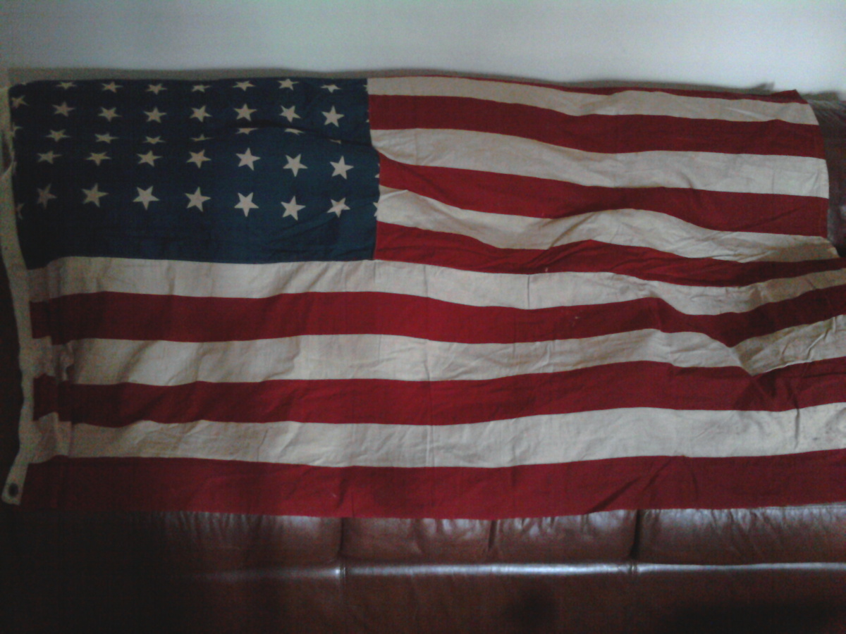 UNUSUAL FLAG - Military and Wartime