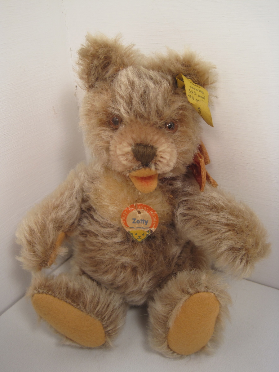 A Tiny Handful Of Steiff Teddy Bear Love 