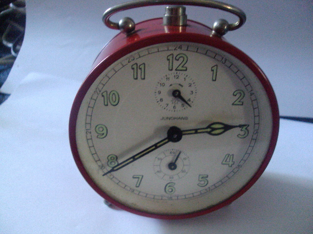 Whats the price of this Junghans clock ? - Clocks