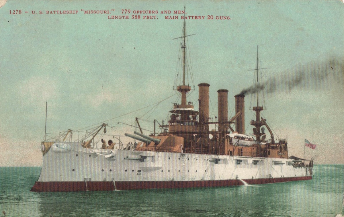 MILITARY POSTCARDS - Postcards