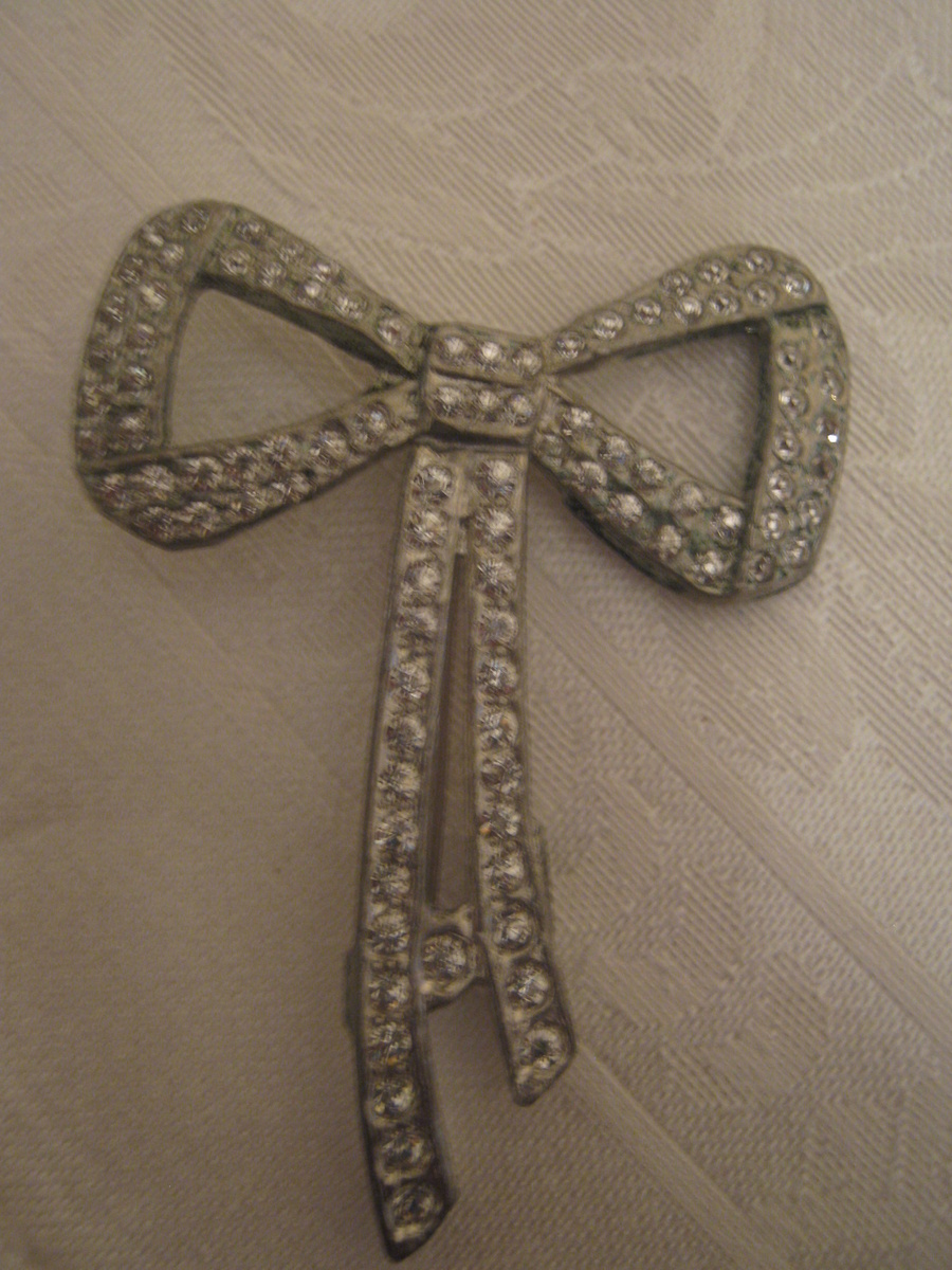 Art Deco Bow Brooch 