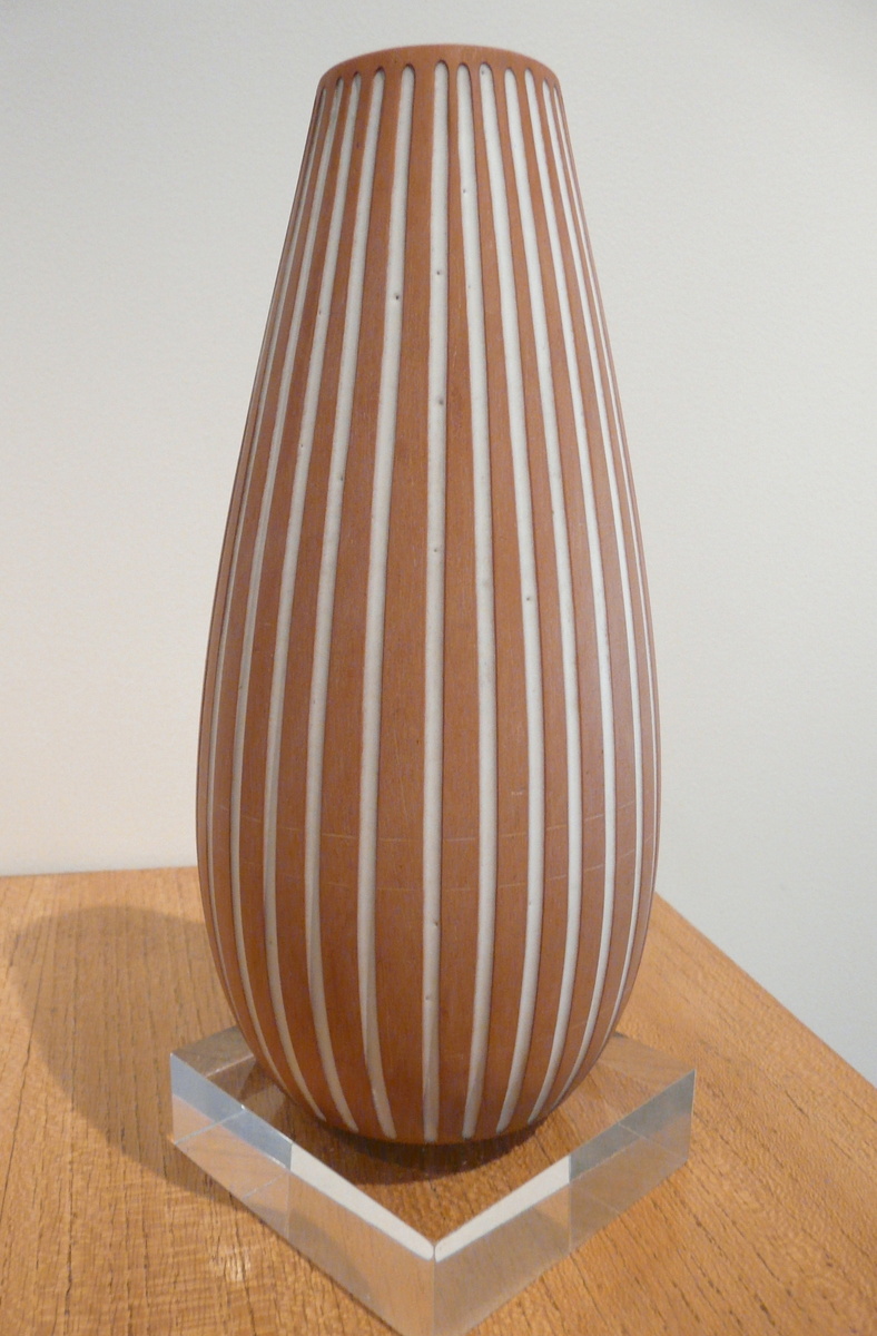A ZACCAGNINI SVEDESE VASE (?) - Art Pottery