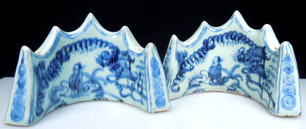 Pair of Crown Shaped Porcelain  - Asian