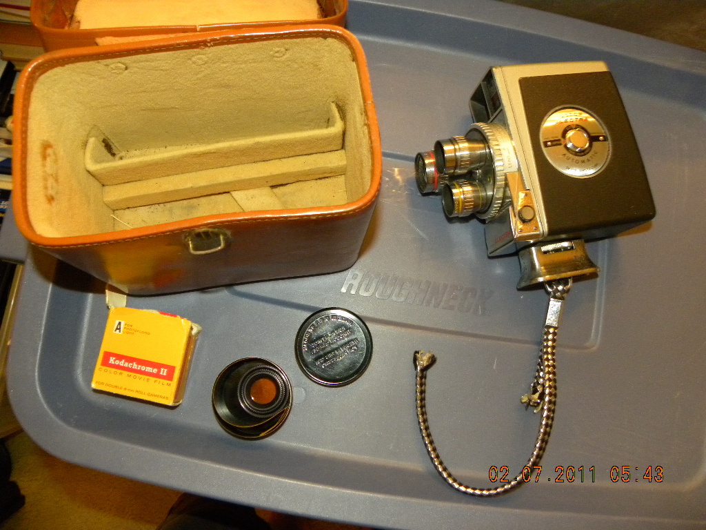 DeJur Electra 8mm 3 Lens Wind-up Movie Camera - Cameras
