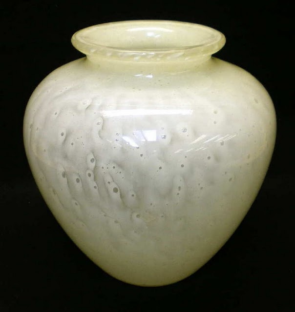 Steuben Cluthra Shape 2683 - 10" Tall - Art Glass