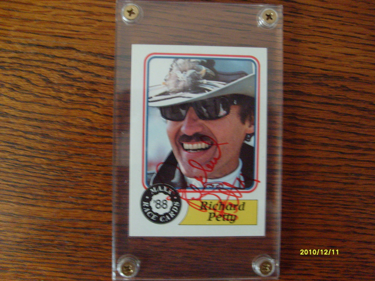 Richard Petty Signed Rookie Card "88" Maxx#43
