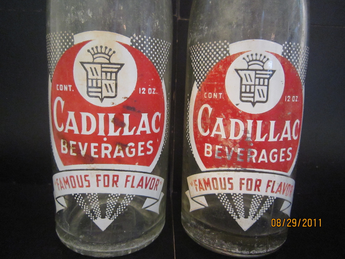 Cadillac Beverages Ginger Ale Co.  Detroit MI 12 Oz. ACL Bottle
