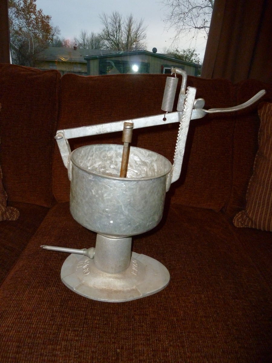 An old EKCO product.