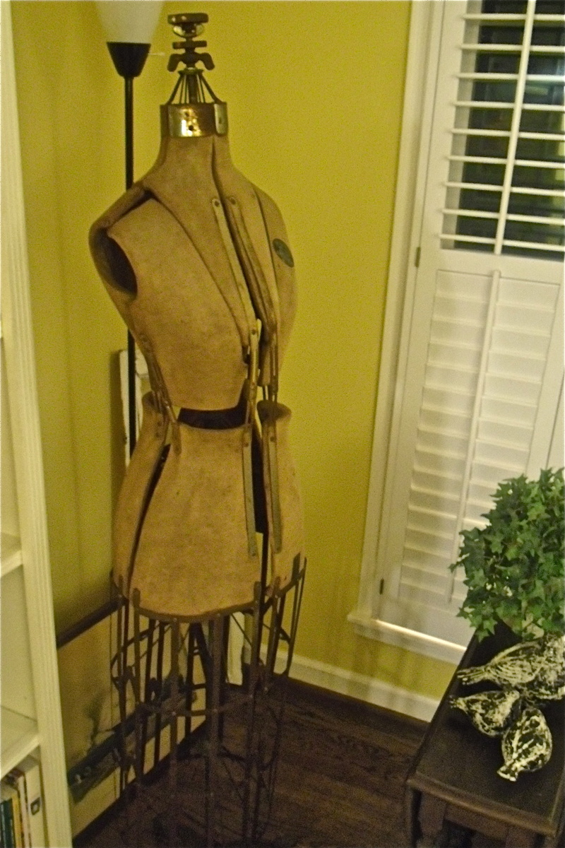 Early 1900s Acme Adjustable Dress Form - Sewing