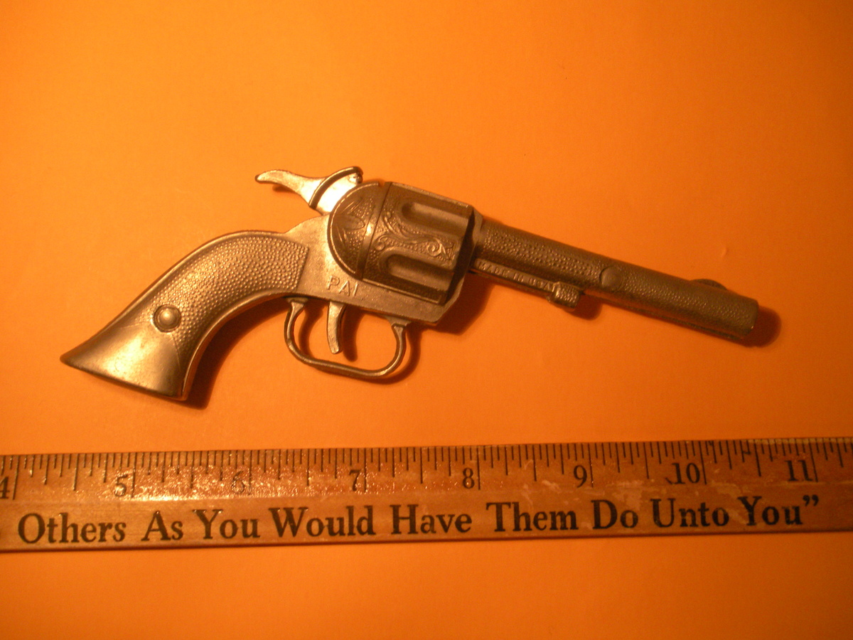 Hubley PAL Cap Pistol