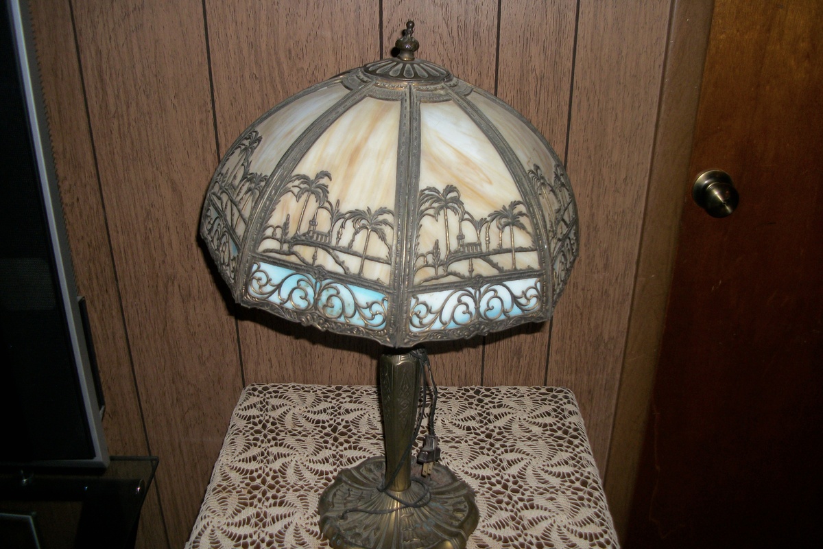 Bradley & Hubbard lamp - Lamps