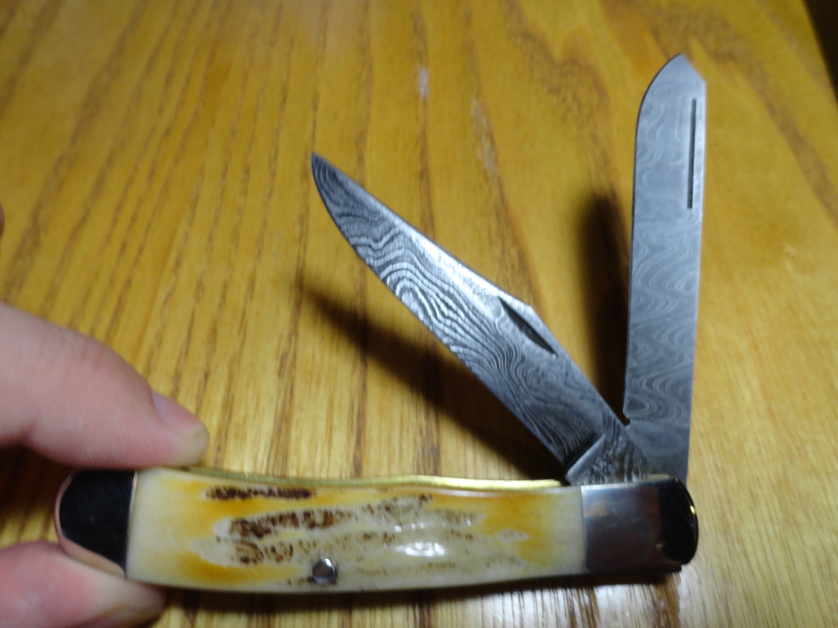 Bear and Son & Son DAMASCUS Two Blade Trapper made in USA (Alabama)