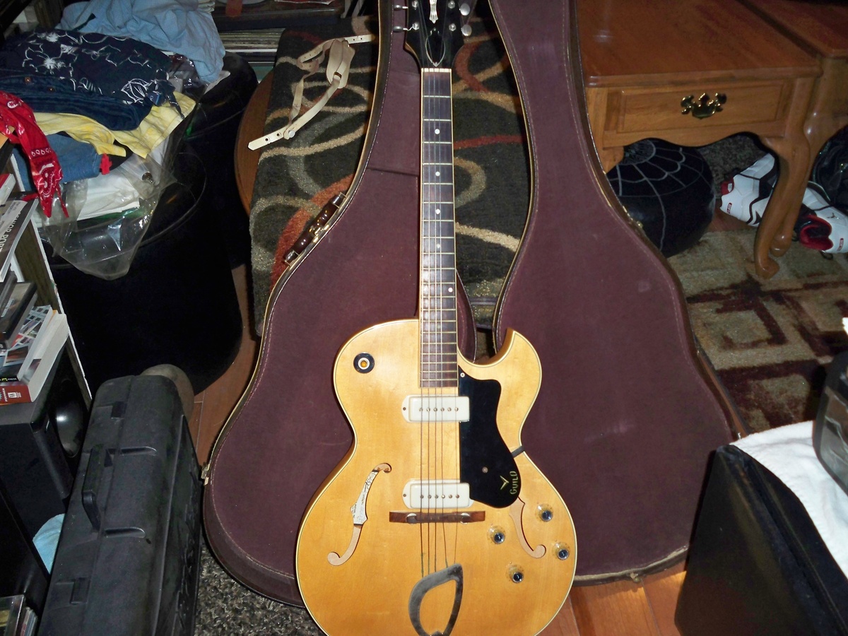 1960 guild accustic electric T-100-B-D-P   