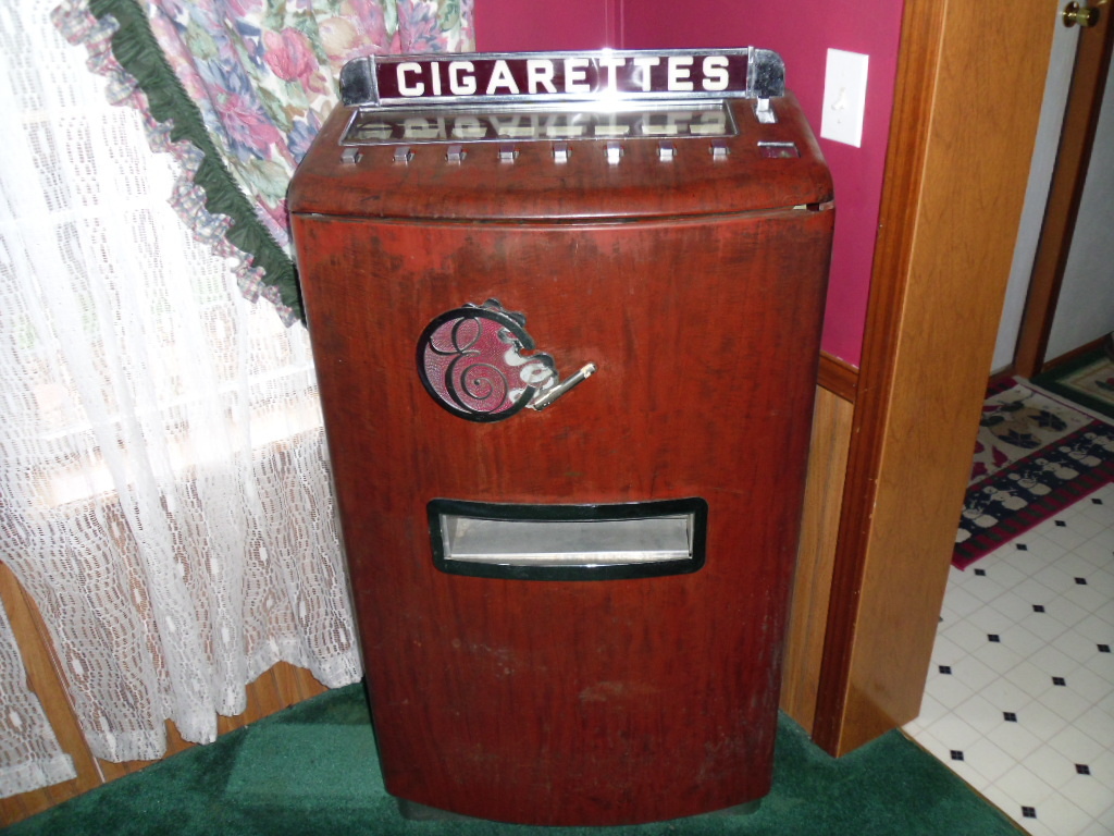My Vintage Cigarette Machine