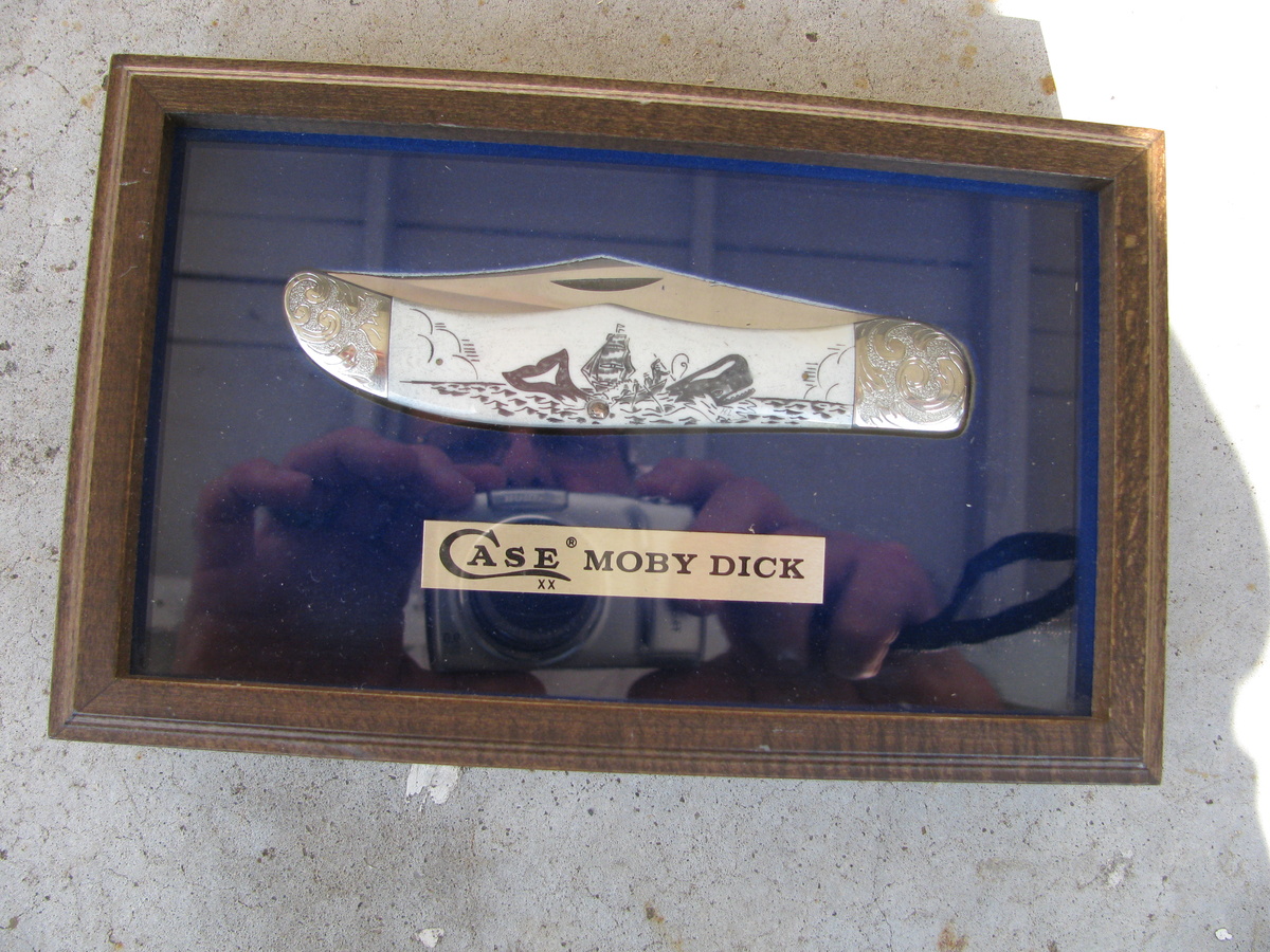 Moby Dick scrimshaw  Case knife in presentation case