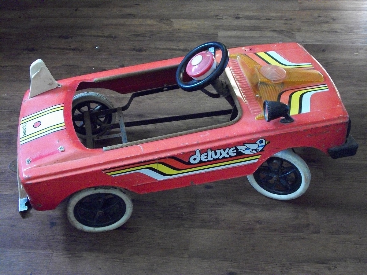 Unknown Pedal Car - Model Cars