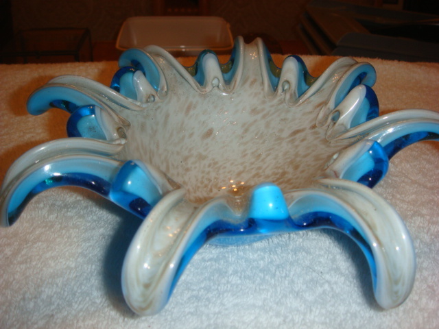 Interesting but what is it ? - Art Glass