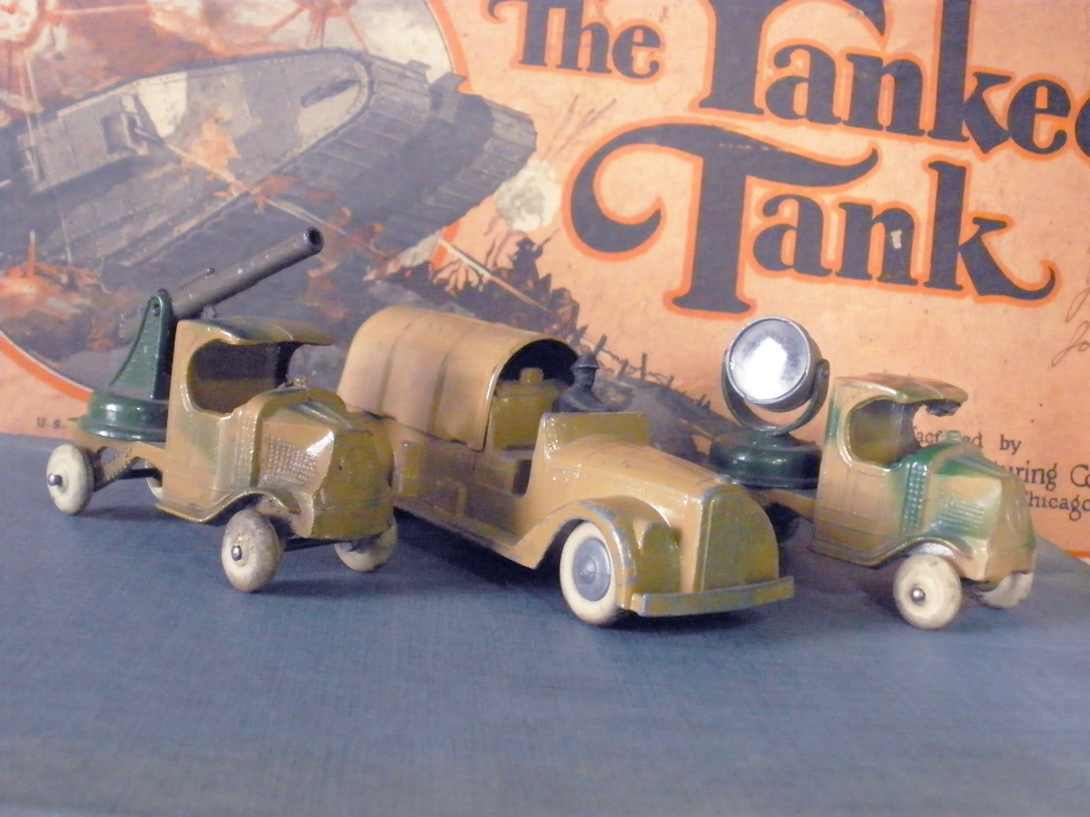 Early Tootsietoy diecast army vehicles. Mack C cab trucks and transport.  - Model Cars