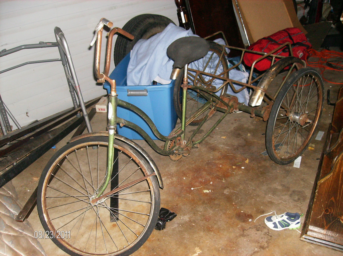 Old 30's? Schwinn three wheel bike
