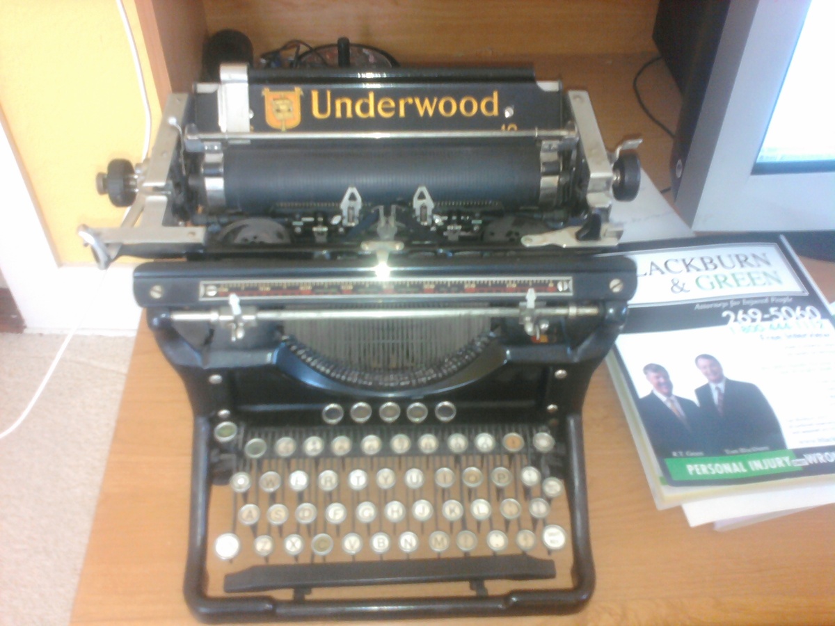 underwood standard typewriter