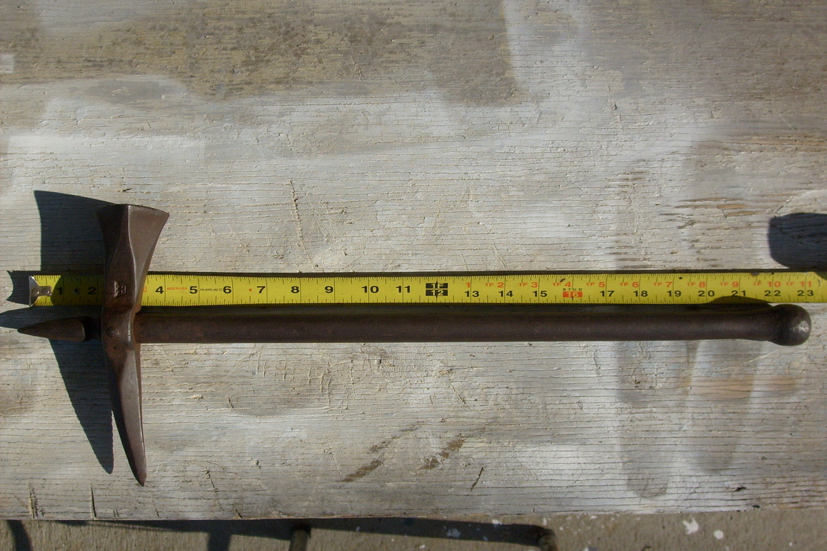 Axe/Tomahawk/Hatchet