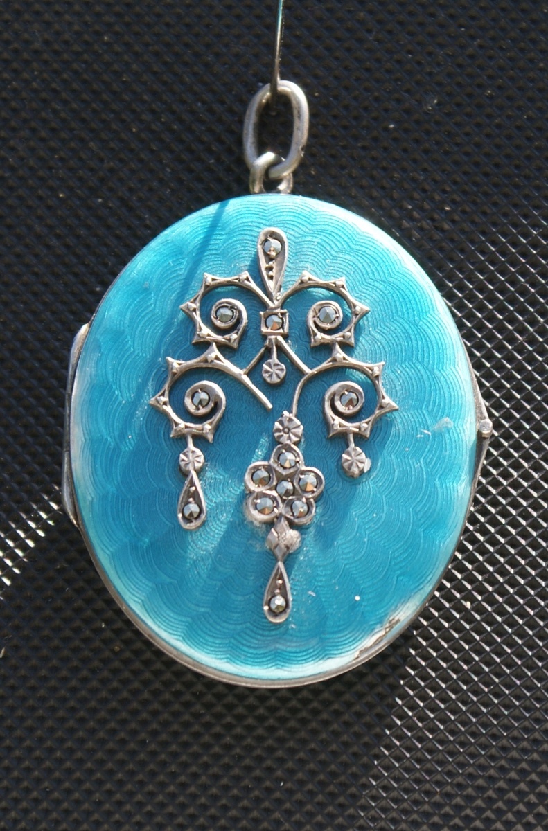 Blue Gilloche Enamel locket - Fine Jewelry