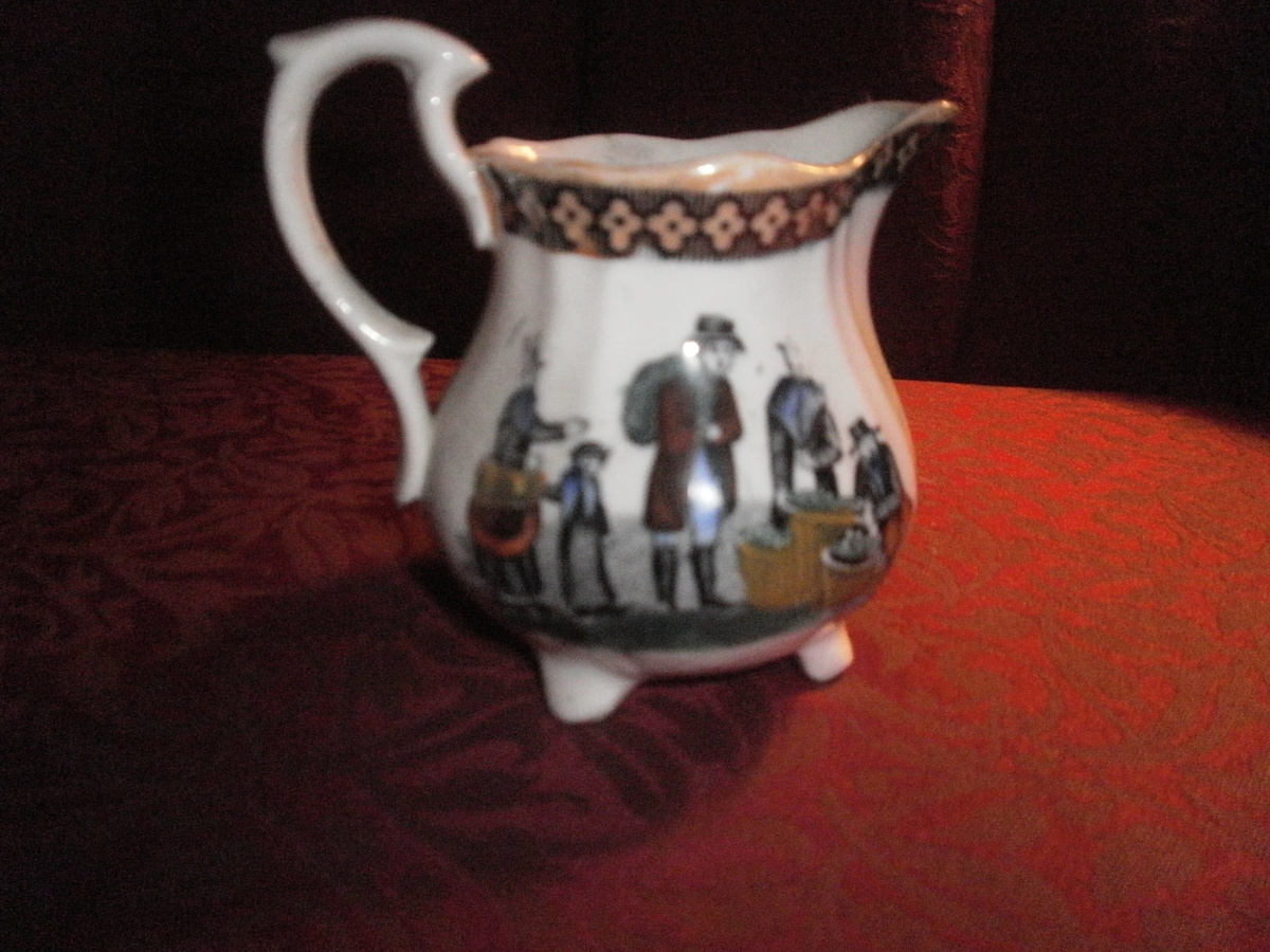 SMALL CHINA OR PORCELAIN CREAMER 3-3 1/2 " - China and Dinnerware
