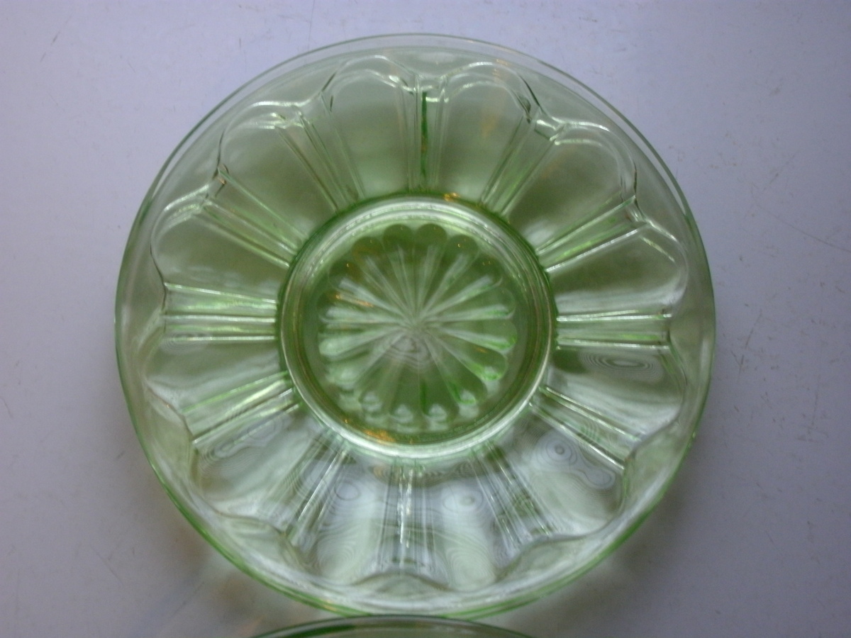 LOT OF 9 Early 1930's Depression Glass Ribbon Pattern 