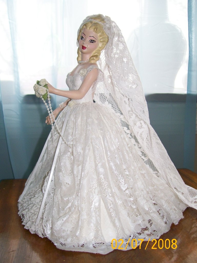 1951 Bridal Manikin Display for store 14" tall