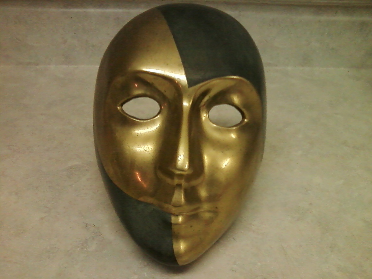 BRONZE FACE MASK