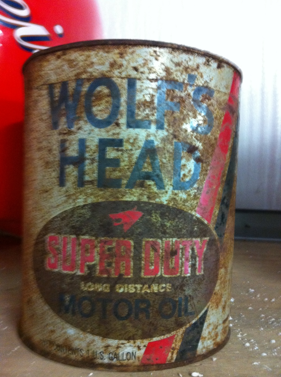 Oil cans,glorious oil cans. - Petroliana