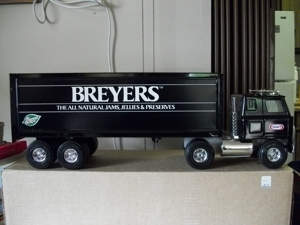 ERTL 8028 Breyers Jam, Jelly, and Preserves truck - Advertising