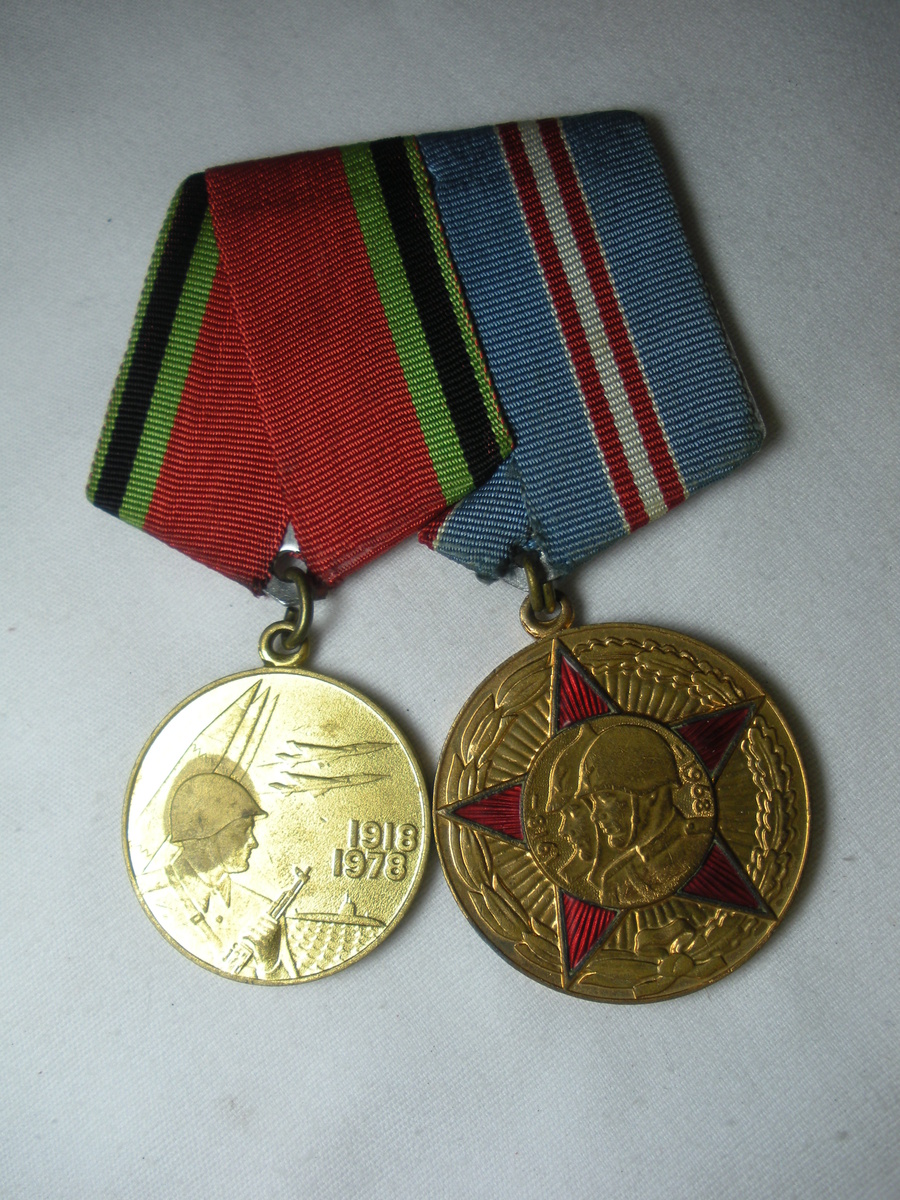 Soviet Union USSR CCCP Medal Pair -- Both commemorate the End of World War One 50 yrs & 60yrs