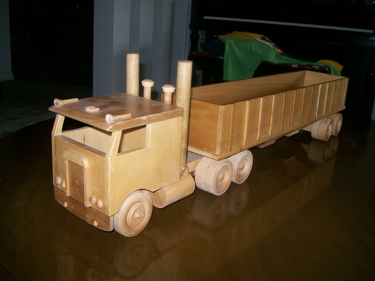 Wooden Kenworth - Model Cars