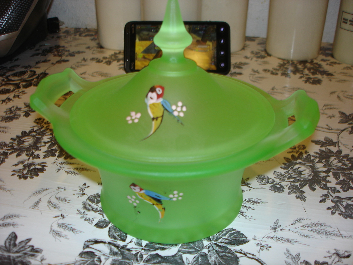 DEPRESSION GLASS OR NOT? - Glassware