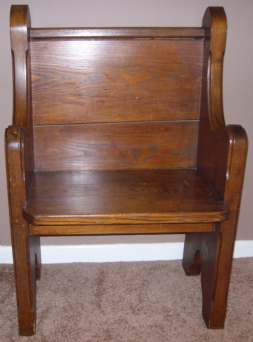 "Deacons Seat" in Solid Oak