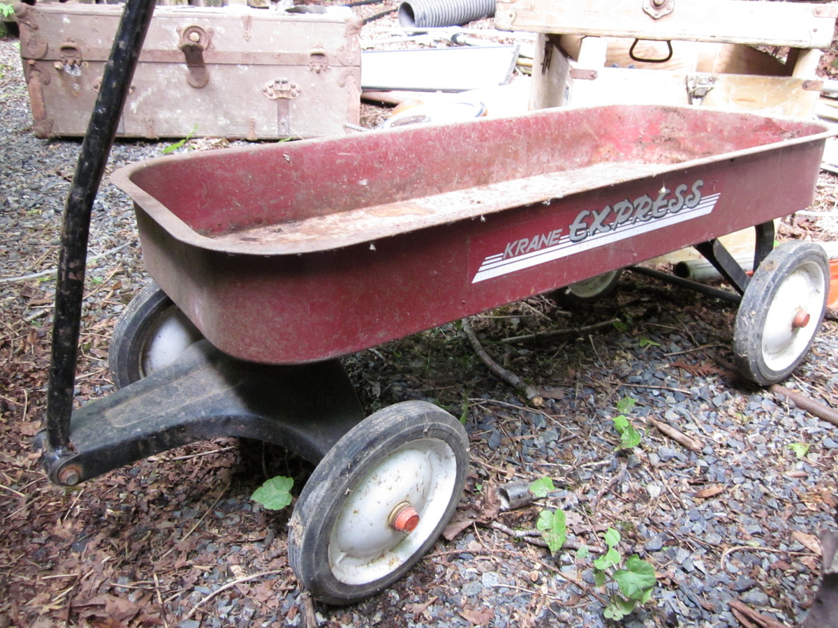 Krane Express red pull wagon