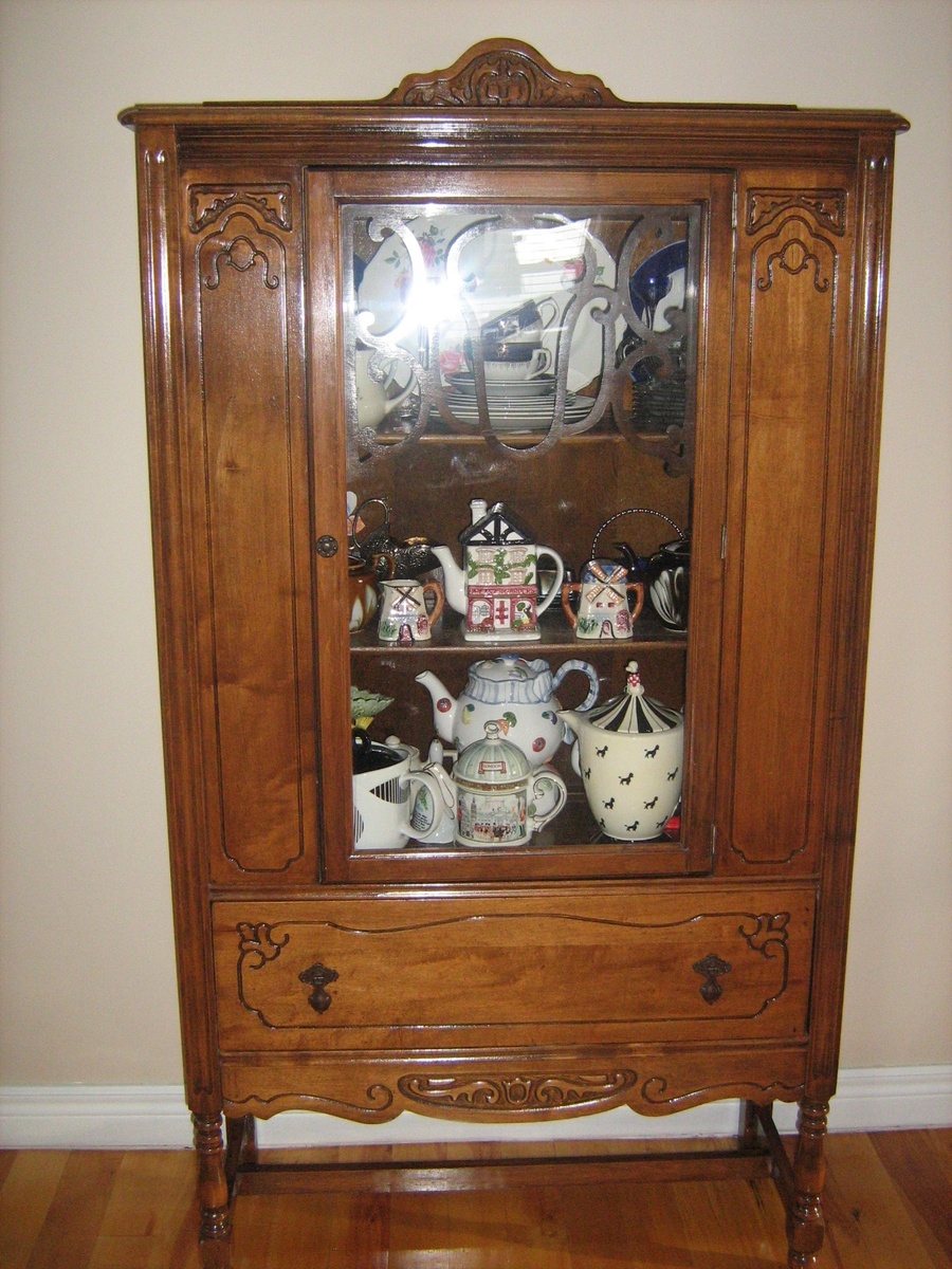 China Cabinet - Furniture