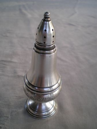 Help identify the manufacturer!!
