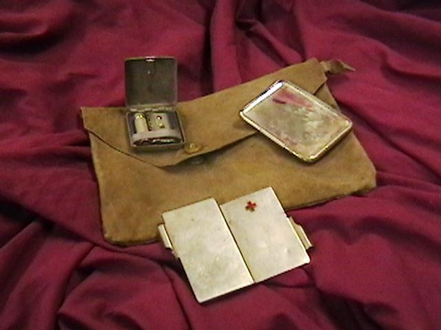 WW II Japanese Officer's Shaving Kit - Military and Wartime