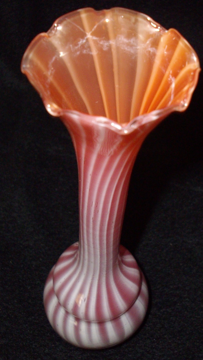 Bud vase or barber bottle? - Art Glass