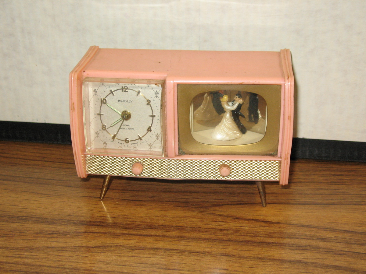 musical alarm - Clocks