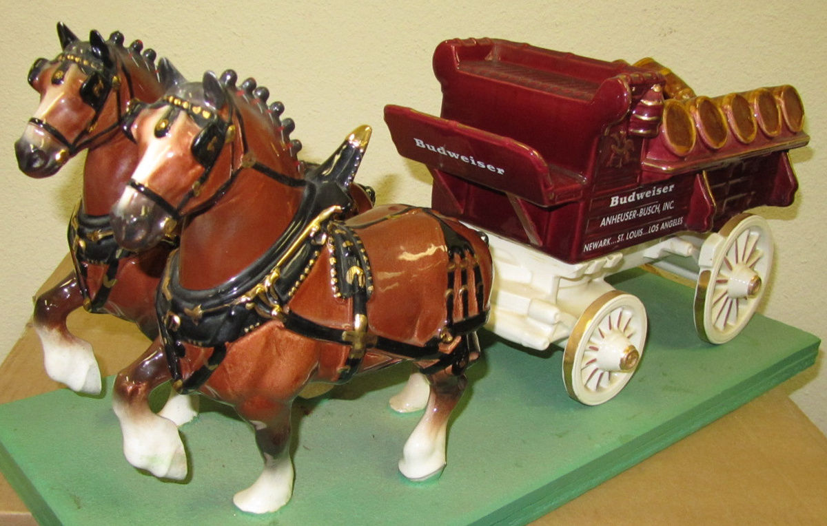 Budweiser Clydesdales Double Hitch with Wagon - ceramic - Breweriana