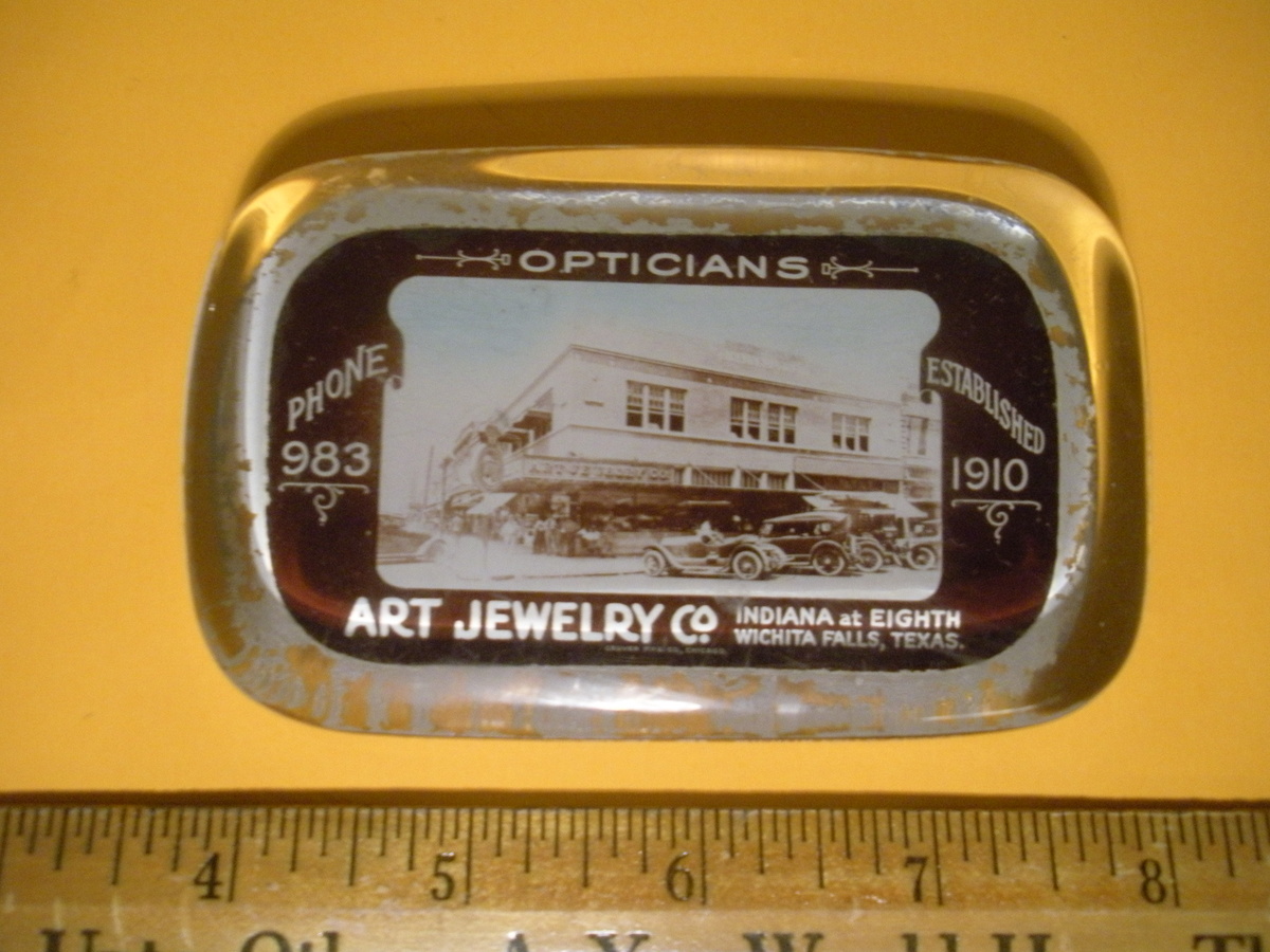 Art Jewelry Company GLASS PAPERWEIGHT Indiana at Eighth Wichita Falls Texas