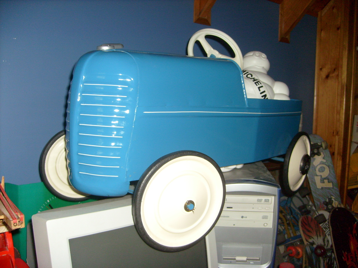 CYCLOPS COMET PEDAL CAR 1955 australian.