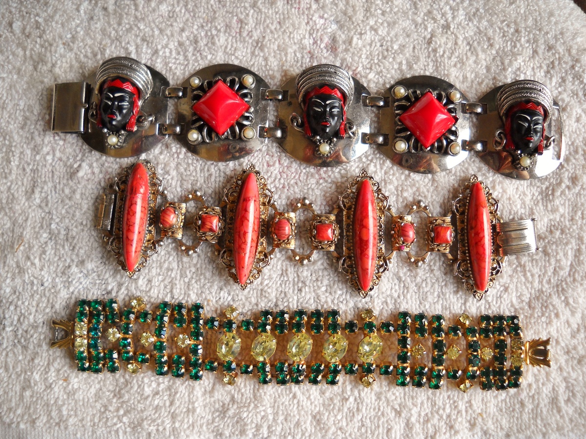 SELRO BRACELET & 2 OTHER FAVORITES