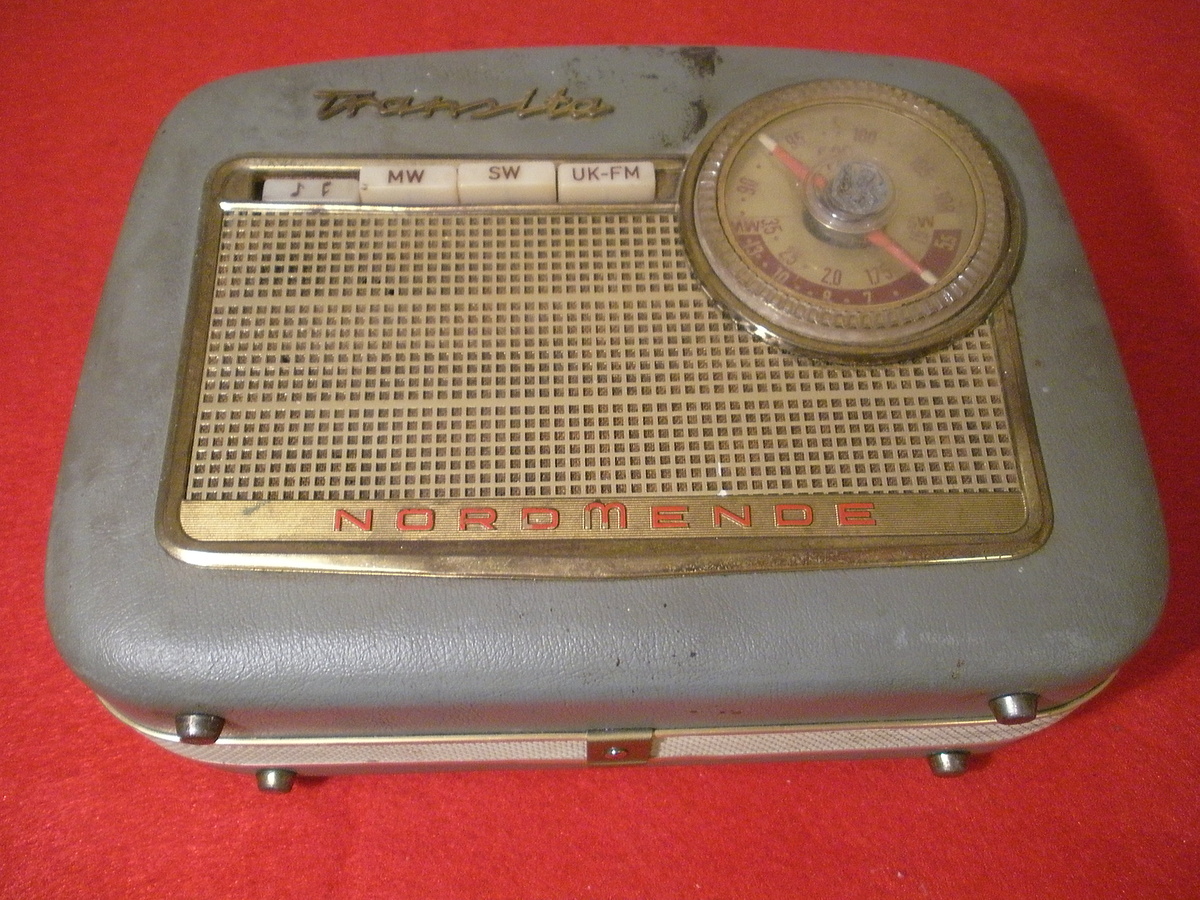 Radio "Normende Transita" -- A Transistor Radio from West Germany - Radios