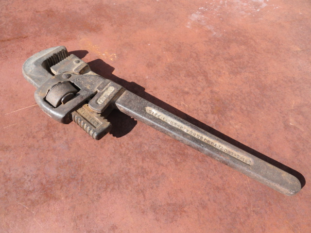 Trimo 14" adjustable pipe wrench