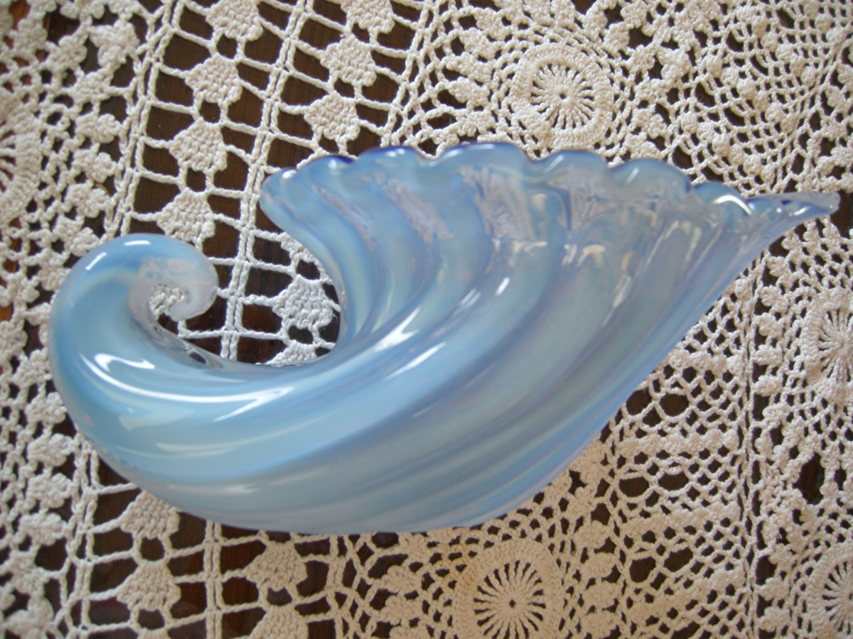 Murano opaline/opalino shell or cornucopia? - Art Glass