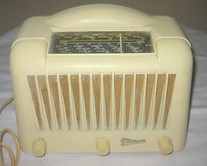 Marconi Valve radio with a bakelite casing